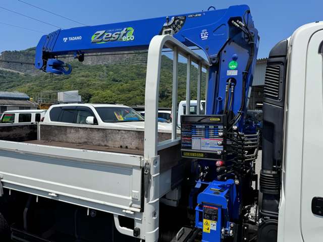 Hino Dutro 10