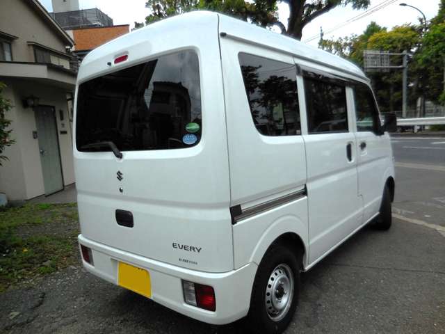 Suzuki Every 8