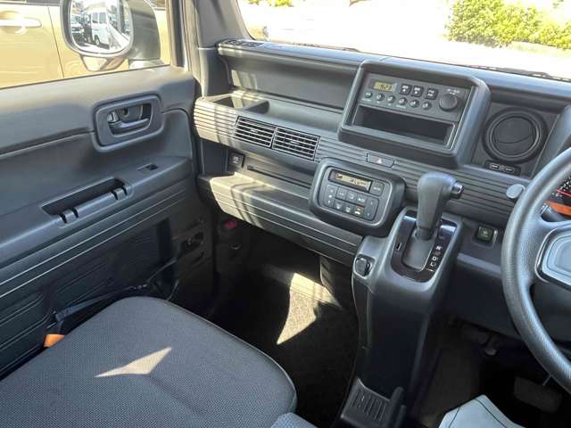 Honda N-VAN 10