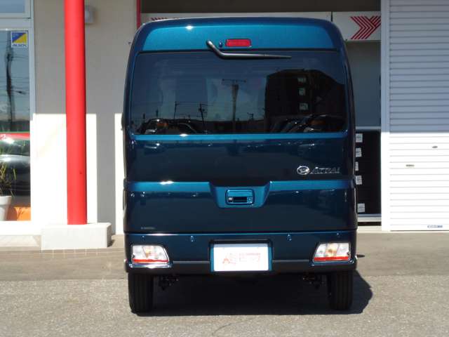 Daihatsu Atrai 6