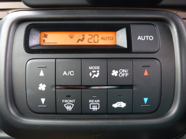 Honda N-VAN 9