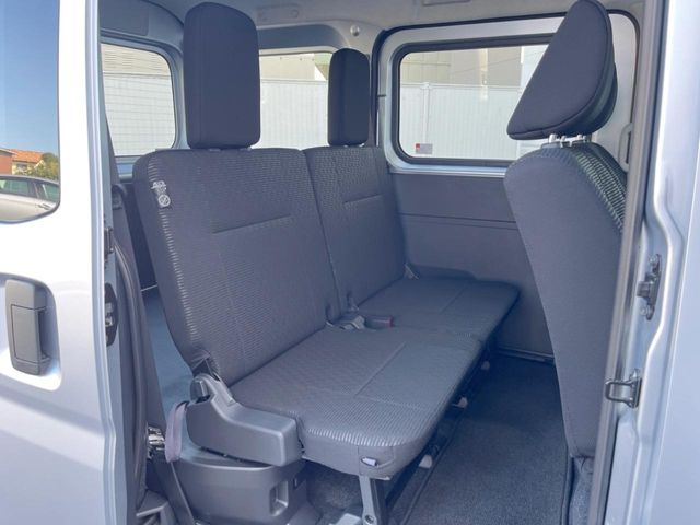 Toyota Pixis Van 9