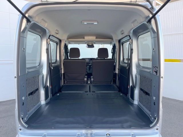 Toyota Pixis Van 10