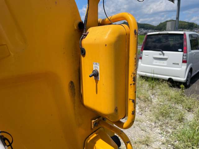 Mitsubishi Fuso Canter 11