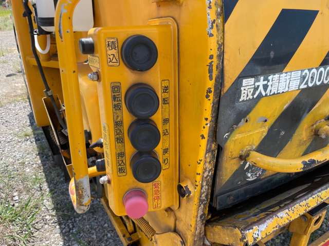 Mitsubishi Fuso Canter 12