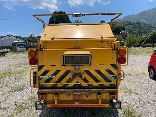 Mitsubishi Fuso Canter 5