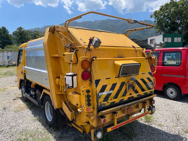 Mitsubishi Fuso Canter 6