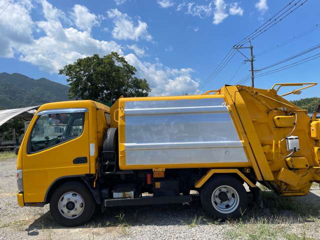 Mitsubishi Fuso Canter 7