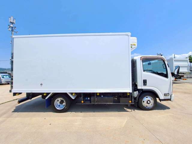 Isuzu Elf 4