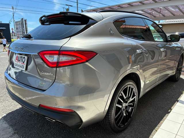Maserati Levante 6