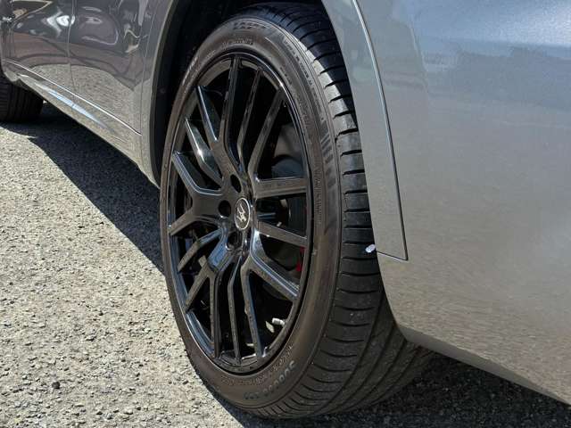 Maserati Levante 7
