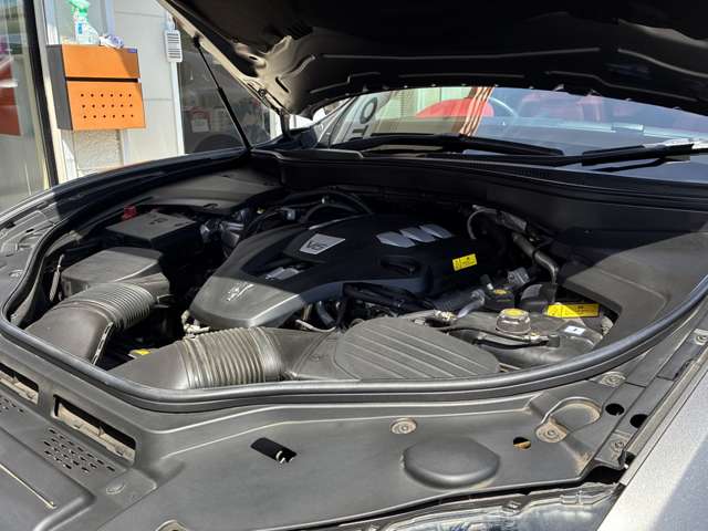 Maserati Levante 9