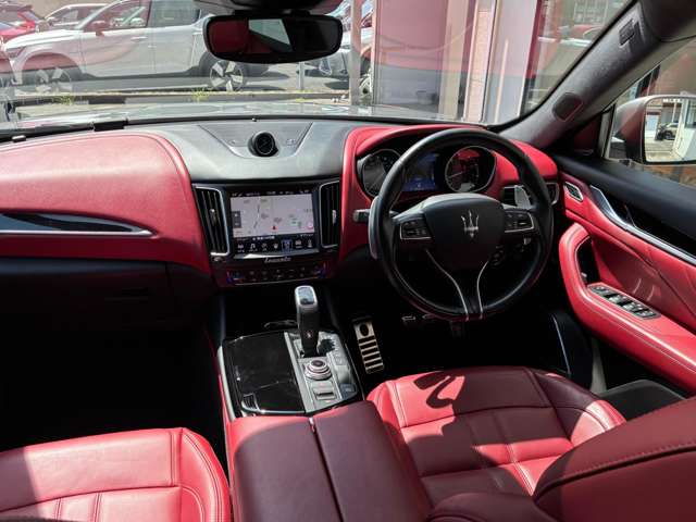 Maserati Levante 10