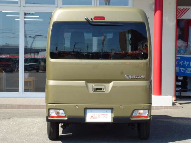 Daihatsu Atrai 6