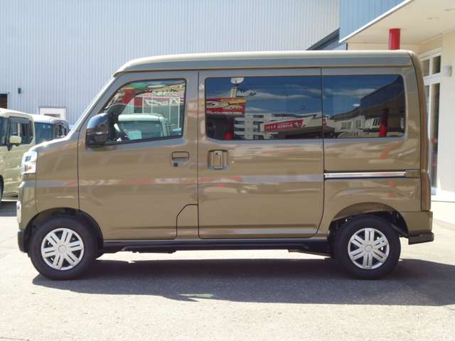 Daihatsu Atrai 7