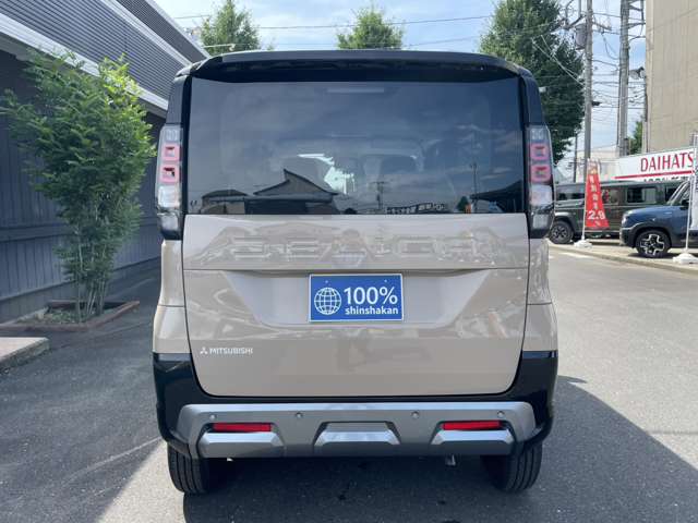 Mitsubishi Delica Mini 8