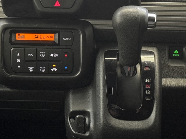 Honda N-VAN 11