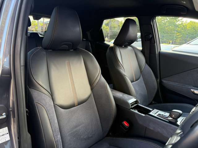 Lexus LBX 12