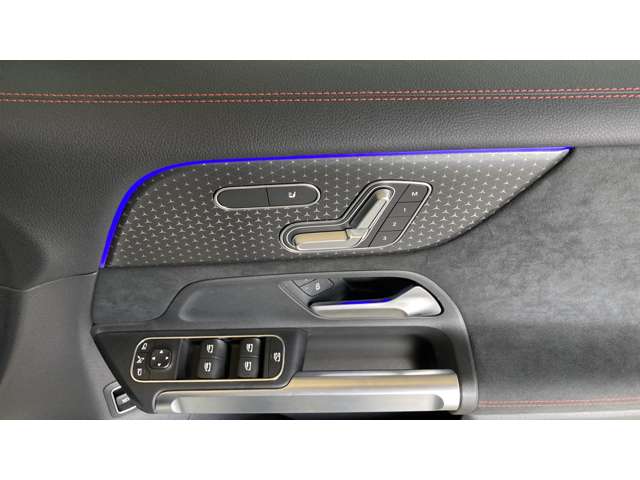 Mercedes-Benz EQB 12