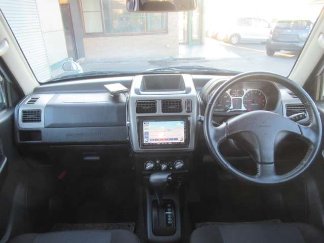Mitsubishi Pajero Mini 11