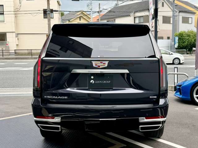 Cadillac エスカレード 8