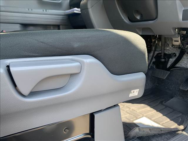 Honda N-VAN 12