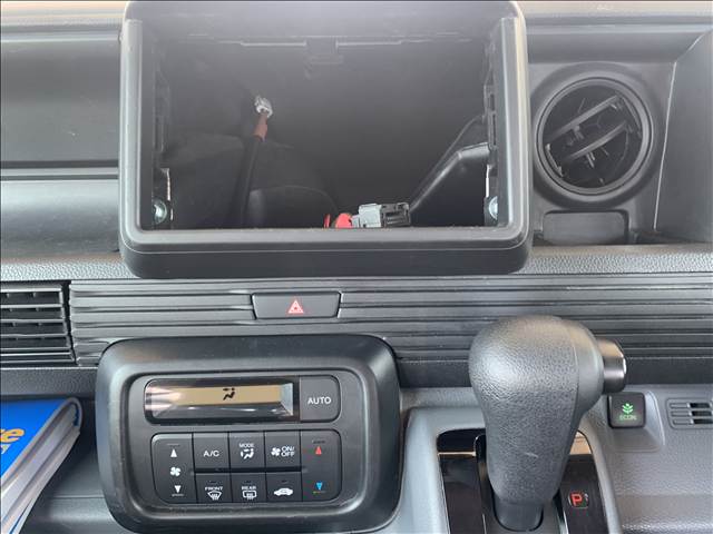 Honda N-VAN 6