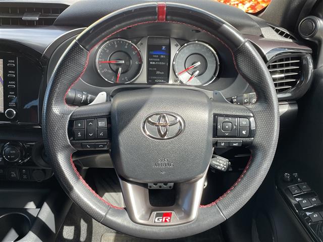 Toyota Hilux 6