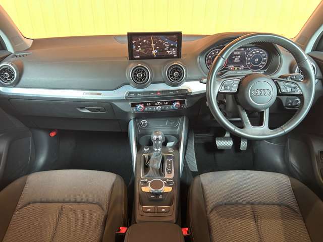 Audi Q2 6