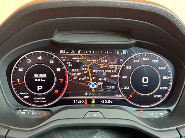 Audi Q2 10