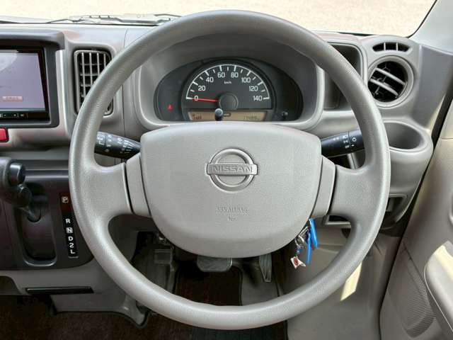 Nissan NV100 Clipper 12