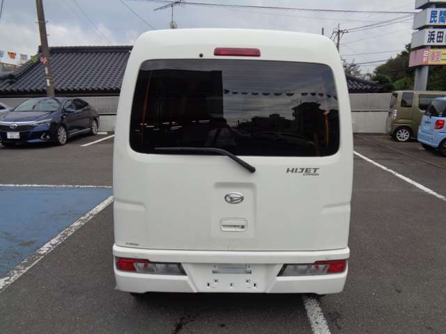 Daihatsu Hijet Cargo 7