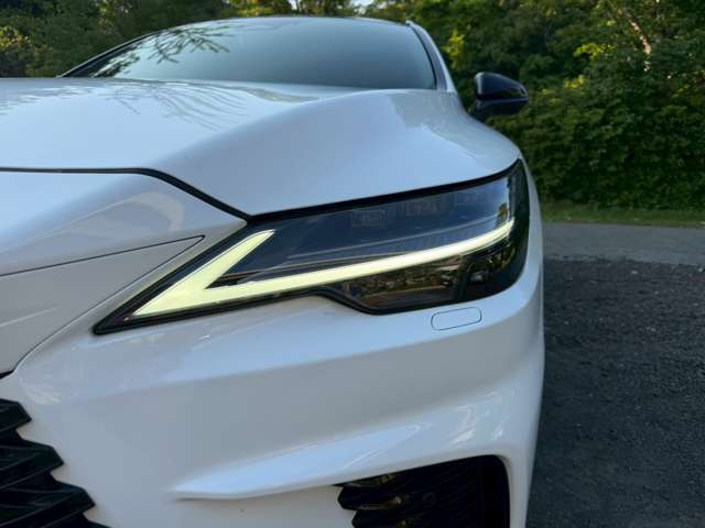 Lexus RX 7