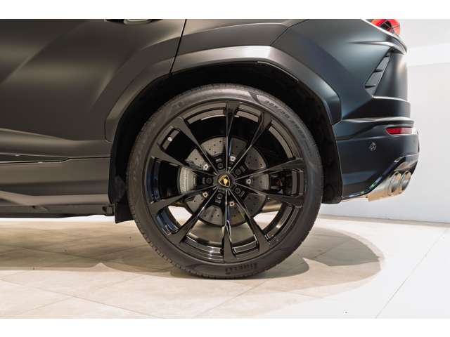 Lamborghini ウルス 12