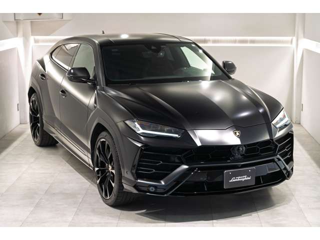 Lamborghini ウルス 3