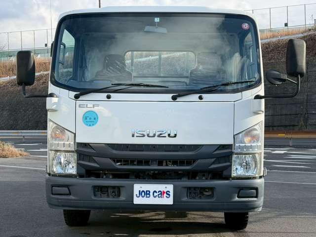 Isuzu Elf 12