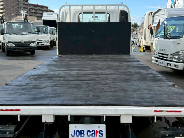 Isuzu Elf 2