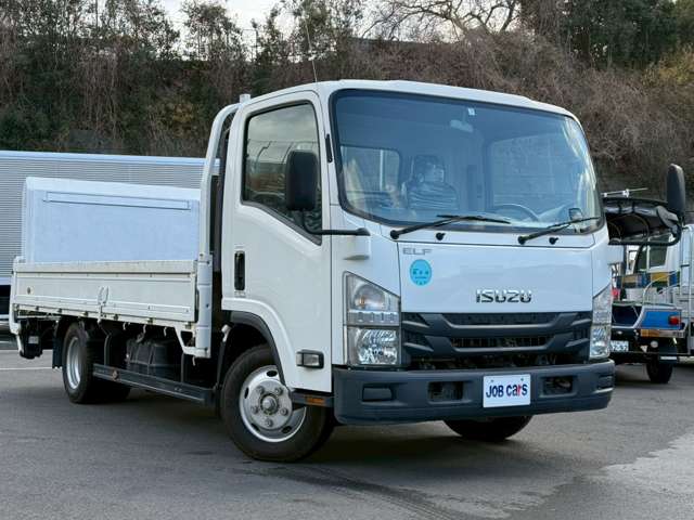 Isuzu Elf 8