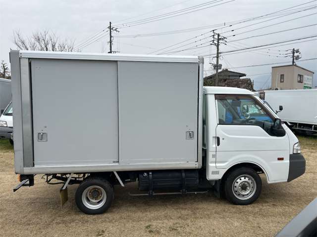 Mazda Bongo Truck 9