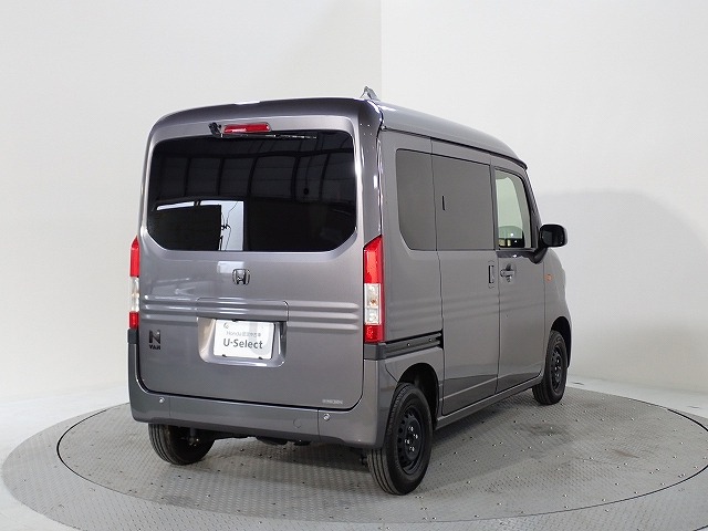 Honda N-VAN 9