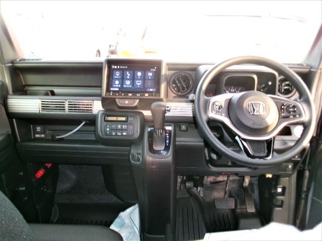 Honda N-VAN 10