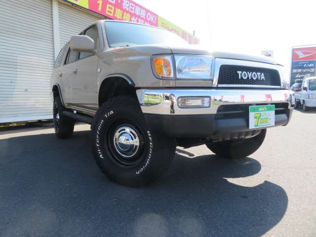 Toyota Hilux Surf 2
