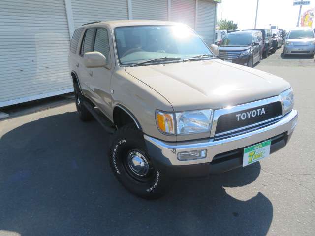 Toyota Hilux Surf 3