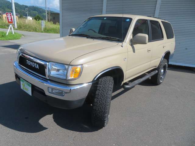 Toyota Hilux Surf 4