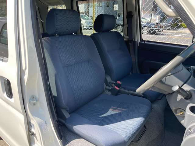 Daihatsu Hijet Cargo 11