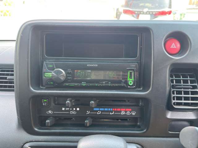 Daihatsu Hijet Cargo 9