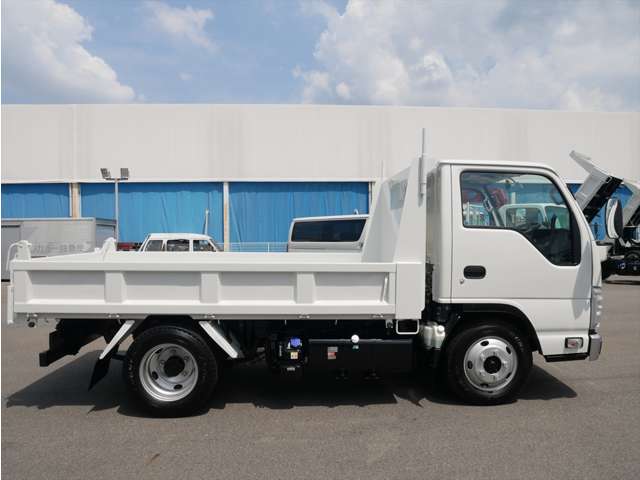 Isuzu Elf 11