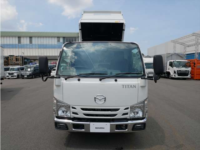 Isuzu Elf 3