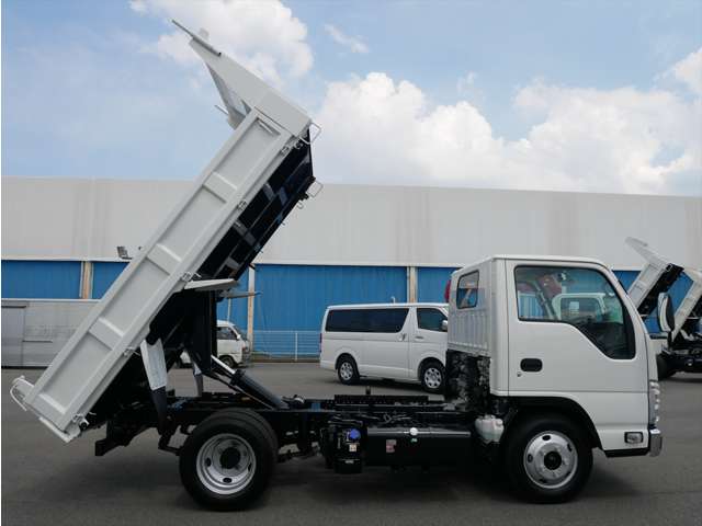 Isuzu Elf 5