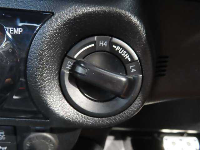 Toyota Hilux 11